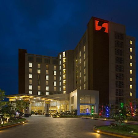 Swiss-Belhotel Lampung Bandar Lampung Exterior foto